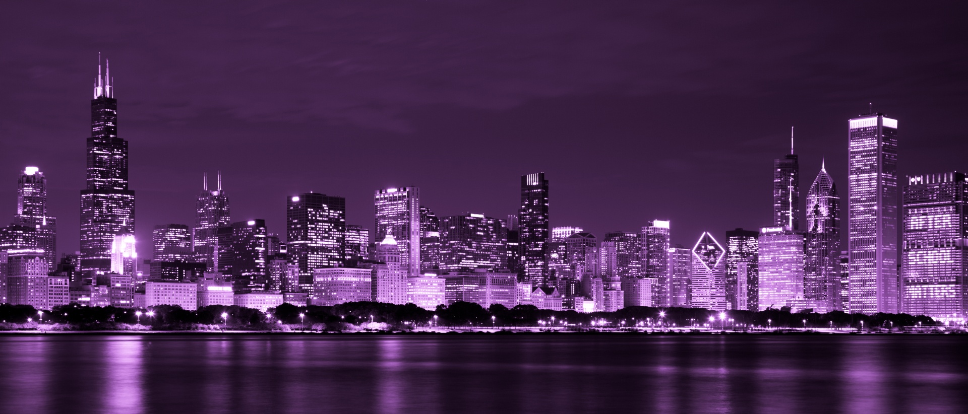 chicago-skyline-at-night-14768695042C3