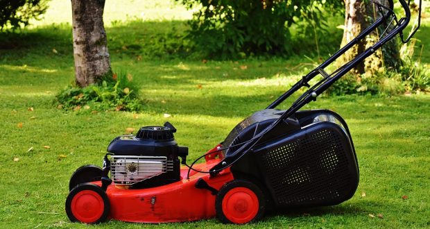 Lawn Mower Spring Tuneup Checklist