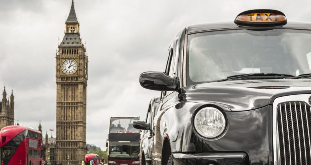 London,,England,-,May,21,,2016:,London’s,Taxi,And,Red