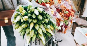 5 Tips on Finding the Perfect Flower Delivery for Christmas!